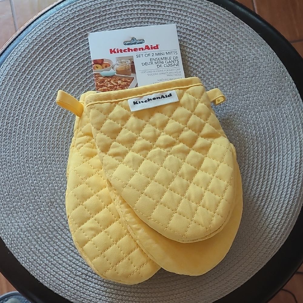 KitchenAid Mini Mitts